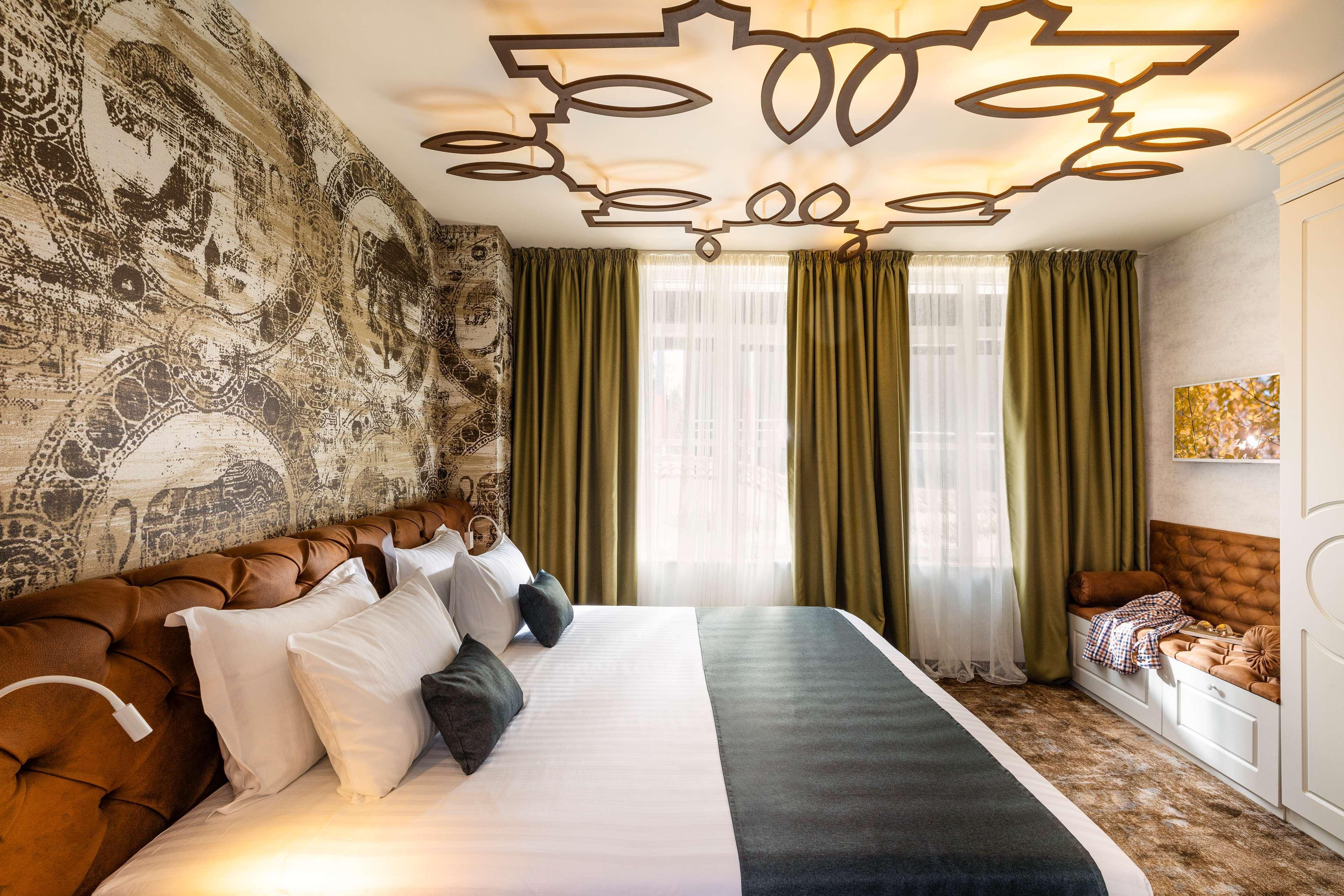Gallery 37 Powered By Aston Пловдив Экстерьер фото A room at the Hotel
