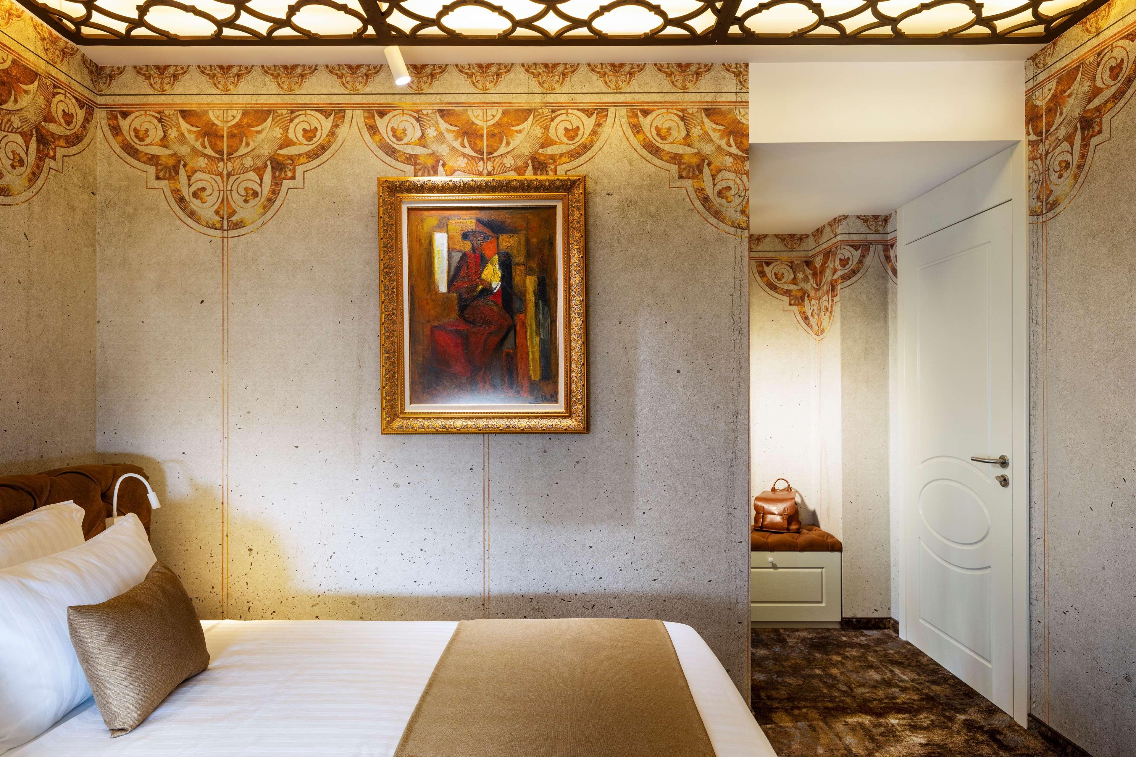 Gallery 37 Powered By Aston Пловдив Экстерьер фото A room at the hotel